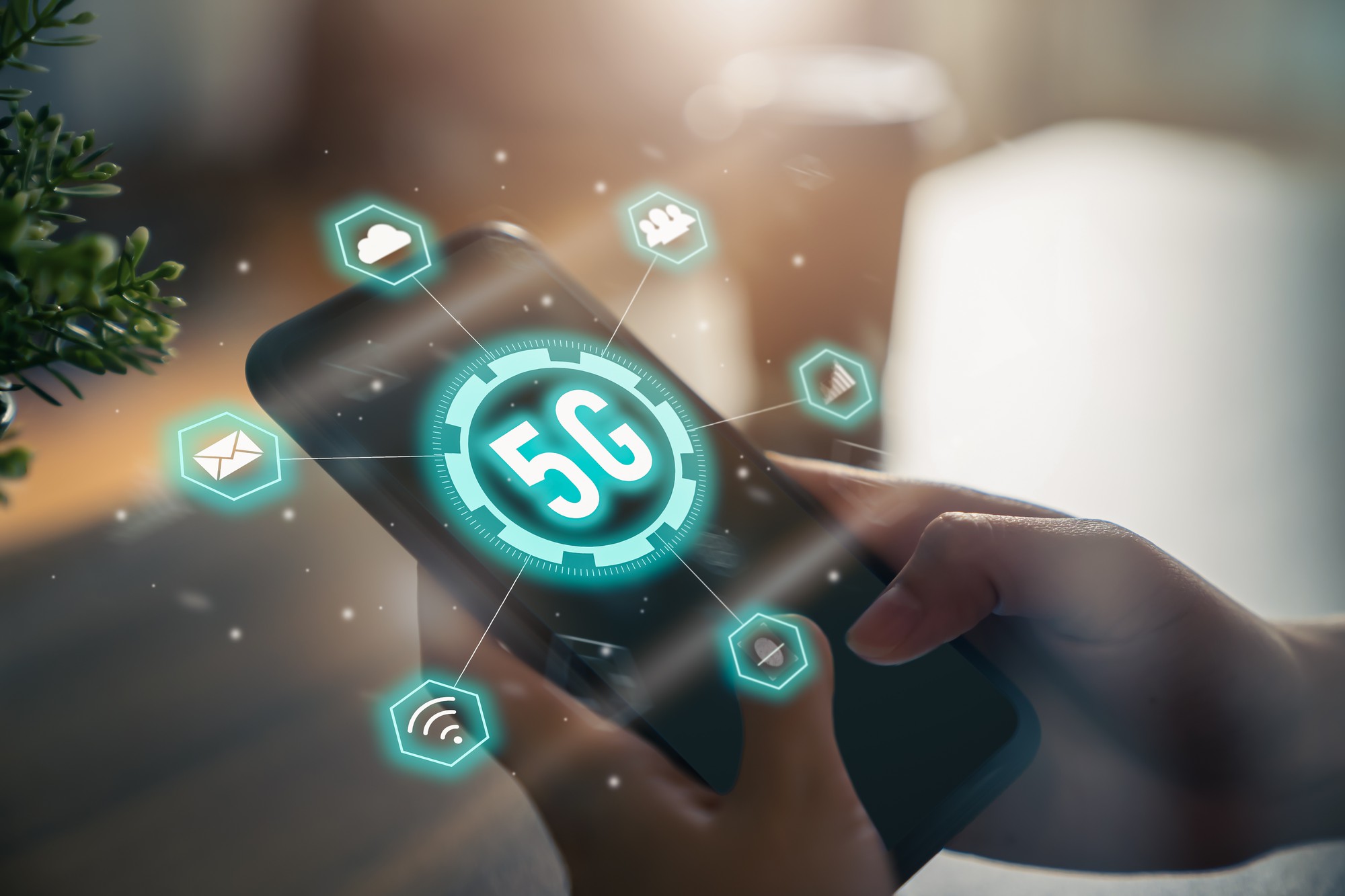 hand-holding-smartphone-show-technology-network-5g-high-speed-wireless-data-connection-mobile-internet_175201-389